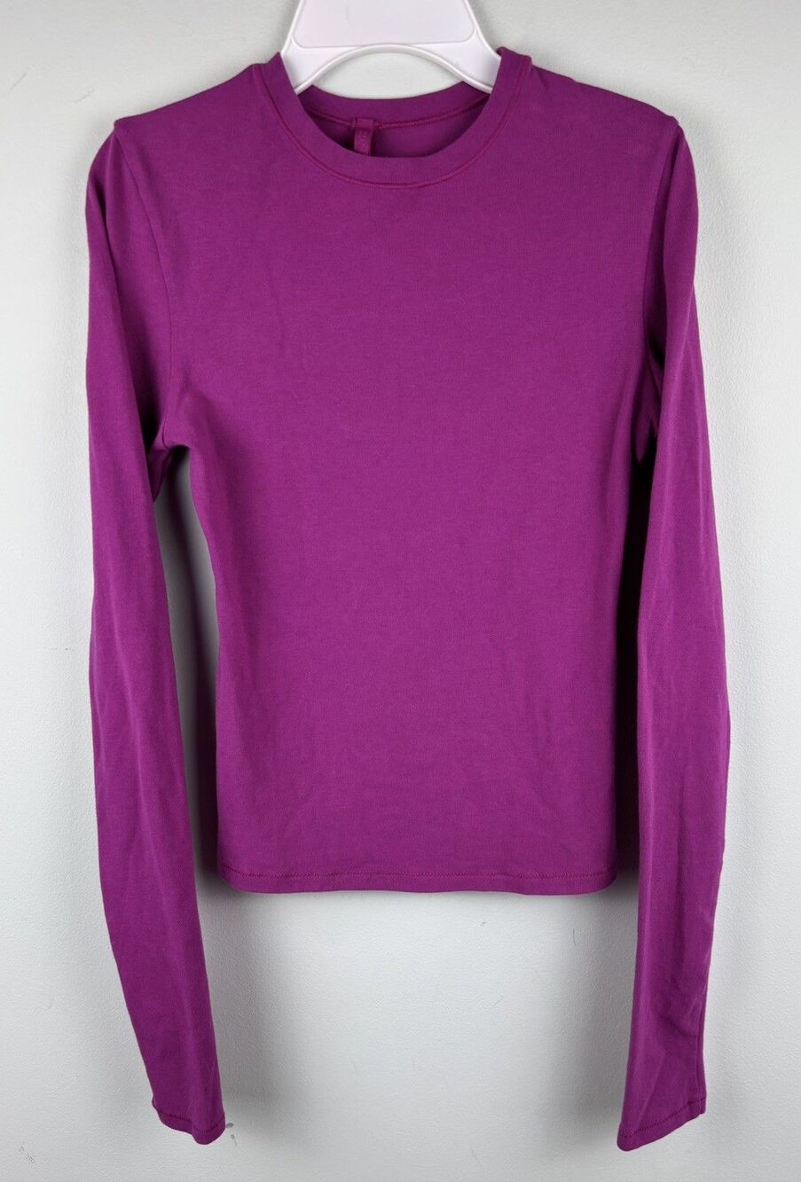 Skims Fits Everybody Long Sleeve Women’s Sz S Purple Slim Gym T Shirt